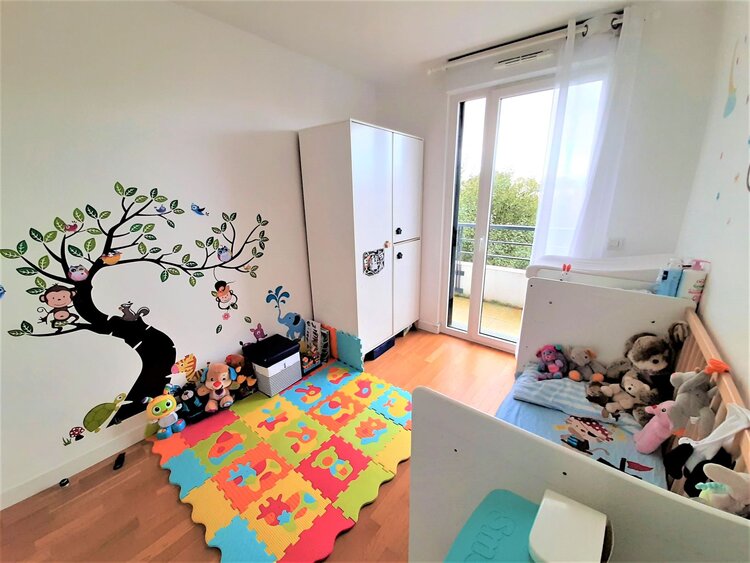 chambre 2 -fenêtre.jpg