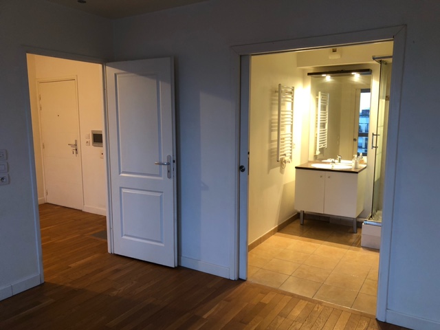 salle d'eau-entrée.jpeg