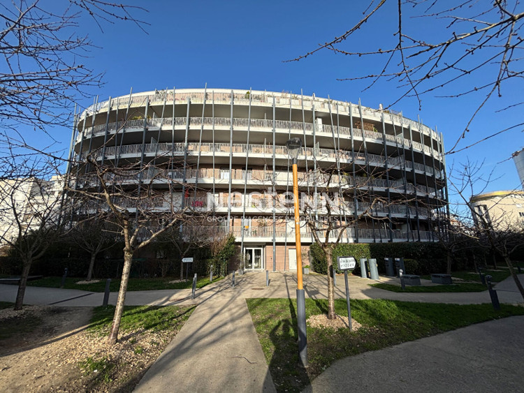 39426574n.jpg
