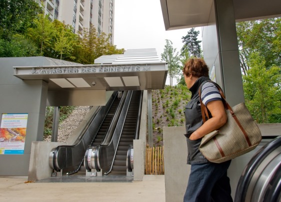 escaliers_mecaniques_issy_juillet_2014.jpeg